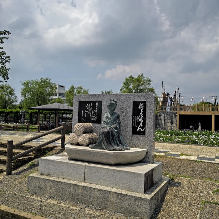 潮来花嫁さんの像